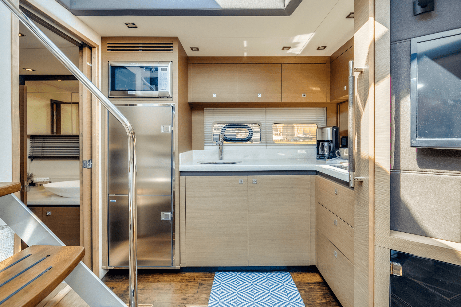 2013 Sea Ray 510 SUNDANCER Image Thumbnail #46